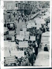 1969 Muslims Picket While Marching Through London Press Photo