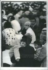 1975 Press Photo Muslims