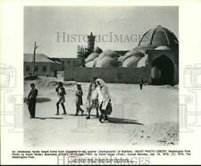 1979 Press Photo Moslem Family of Uzbekistan at Town of Bukhara - sax28031