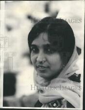1975 Press Photo Muslim Woman Eid Ul-Adha