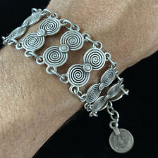 VINTAGE STERLING SILVER GORGEOUS CIRCULAR DESIGN TRIBAL ISLAMIC BRACELET W/COIN